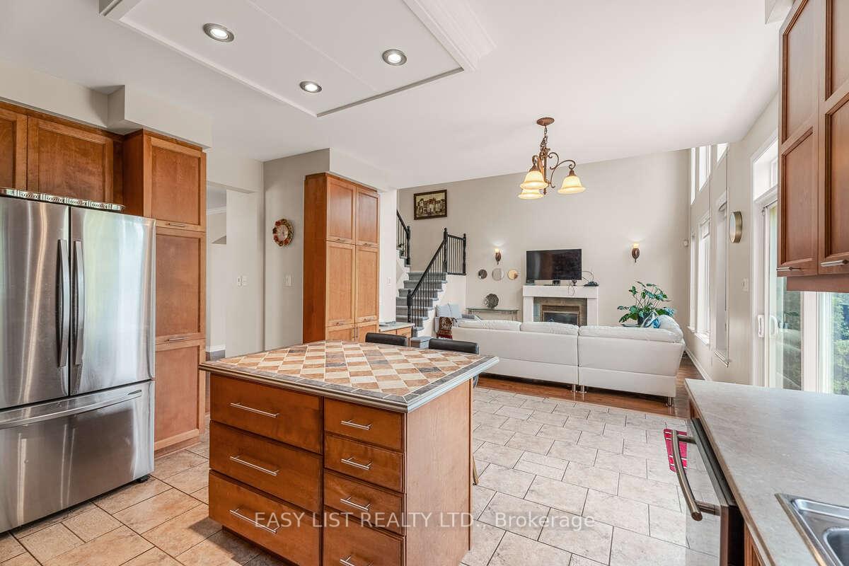 Photo 19 of 10 Birdseye Terrace, Ottawa, Springridge/East Village — HOMEH