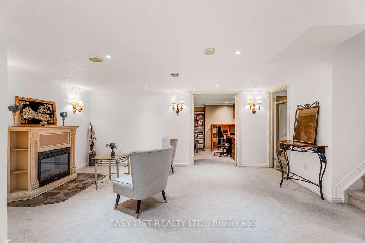 Photo 28 of 10 Birdseye Terrace, Ottawa, Springridge/East Village — HOMEH