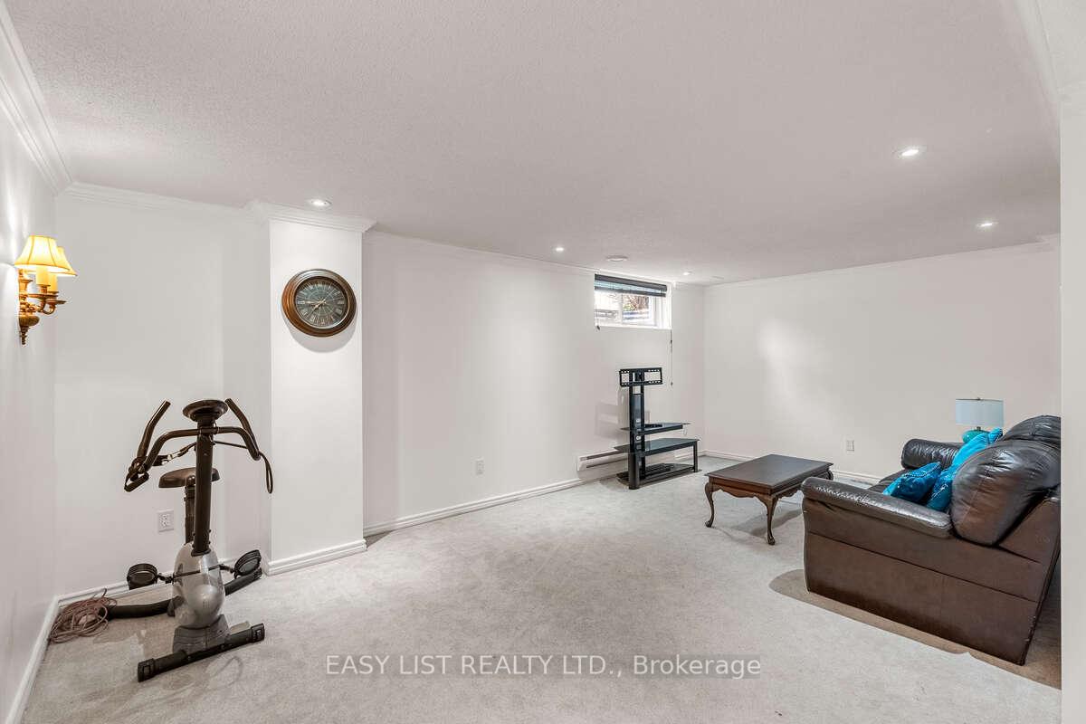 Photo 30 of 10 Birdseye Terrace, Ottawa, Springridge/East Village — HOMEH