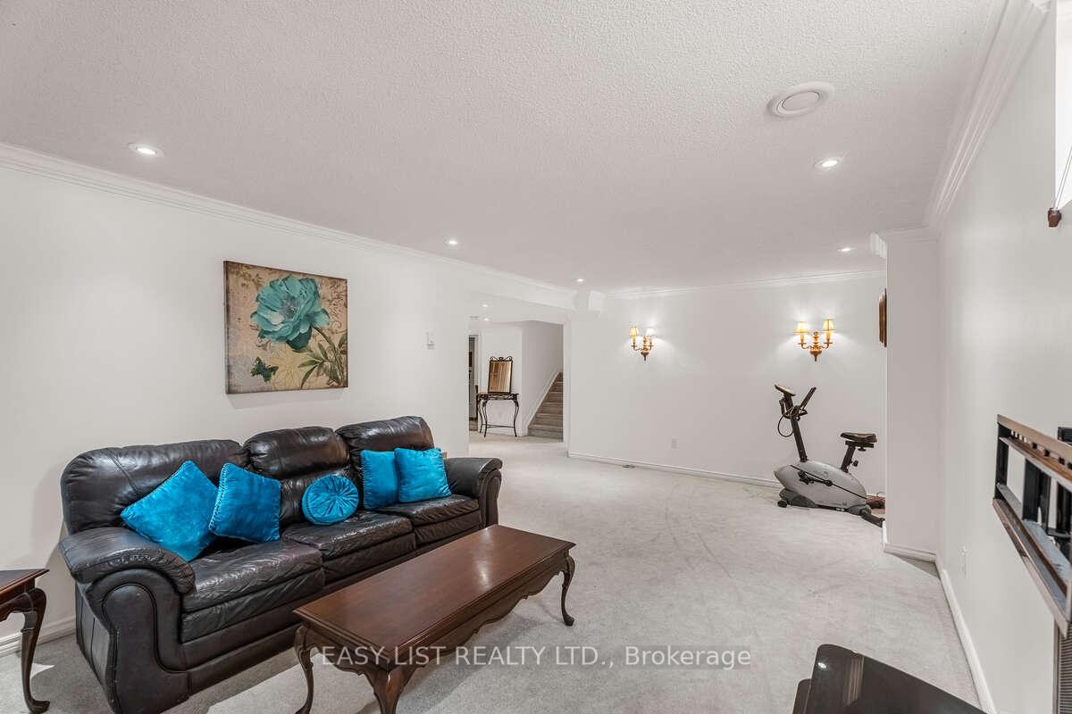 Photo 31 of 10 Birdseye Terrace, Ottawa, Springridge/East Village — HOMEH