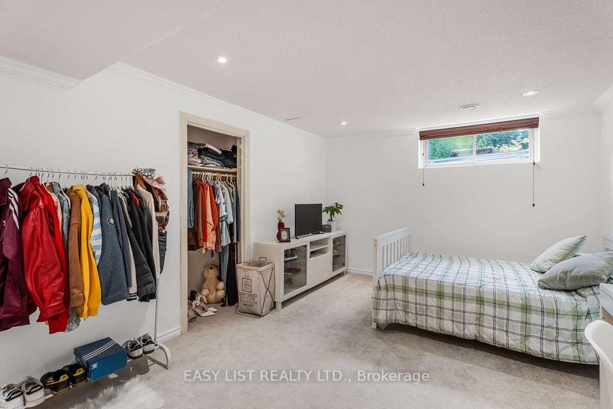 Photo 32 of 10 Birdseye Terrace, Ottawa, Springridge/East Village — HOMEH