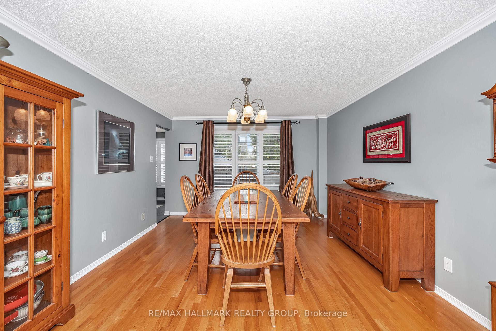 Photo 14 of 1814 Thornecrest Street, Ottawa, Chapel Hill — HOMEH