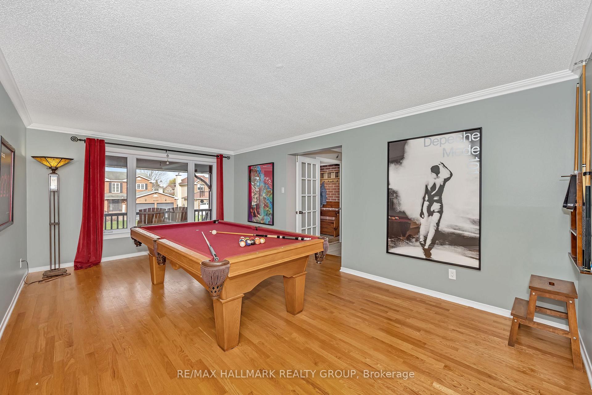 Photo 17 of 1814 Thornecrest Street, Ottawa, Chapel Hill — HOMEH