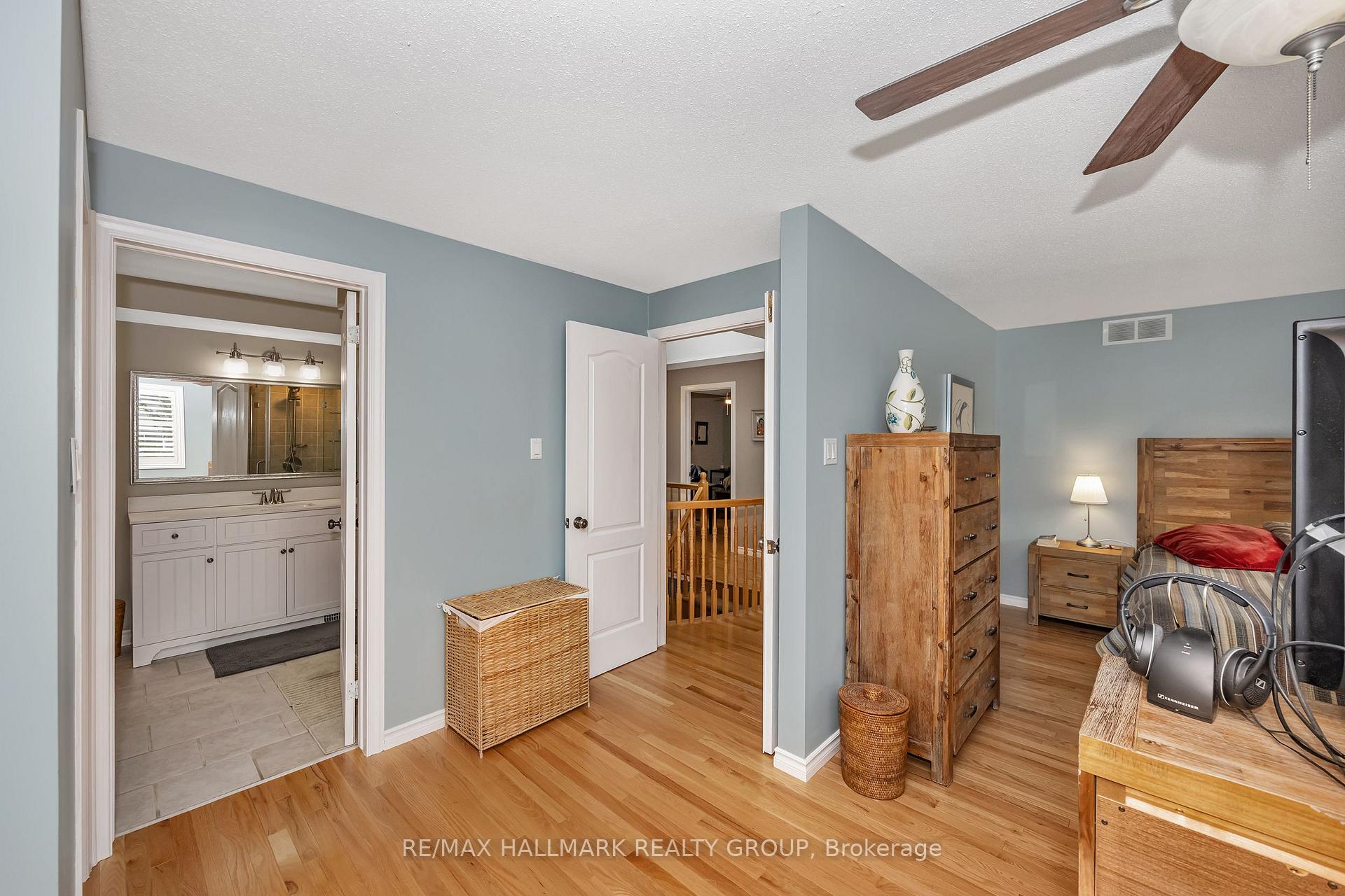 Photo 23 of 1814 Thornecrest Street, Ottawa, Chapel Hill — HOMEH
