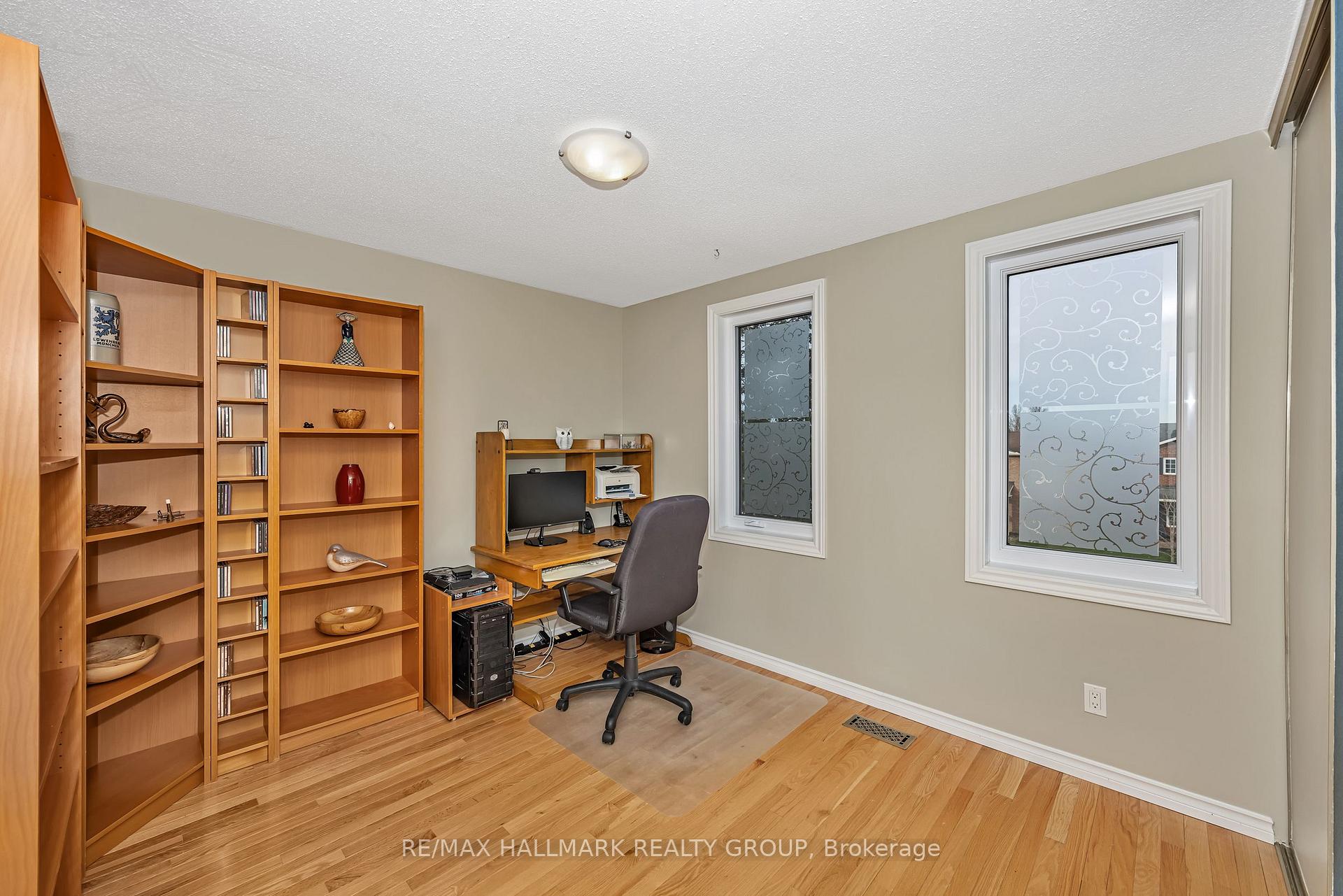 Photo 31 of 1814 Thornecrest Street, Ottawa, Chapel Hill — HOMEH