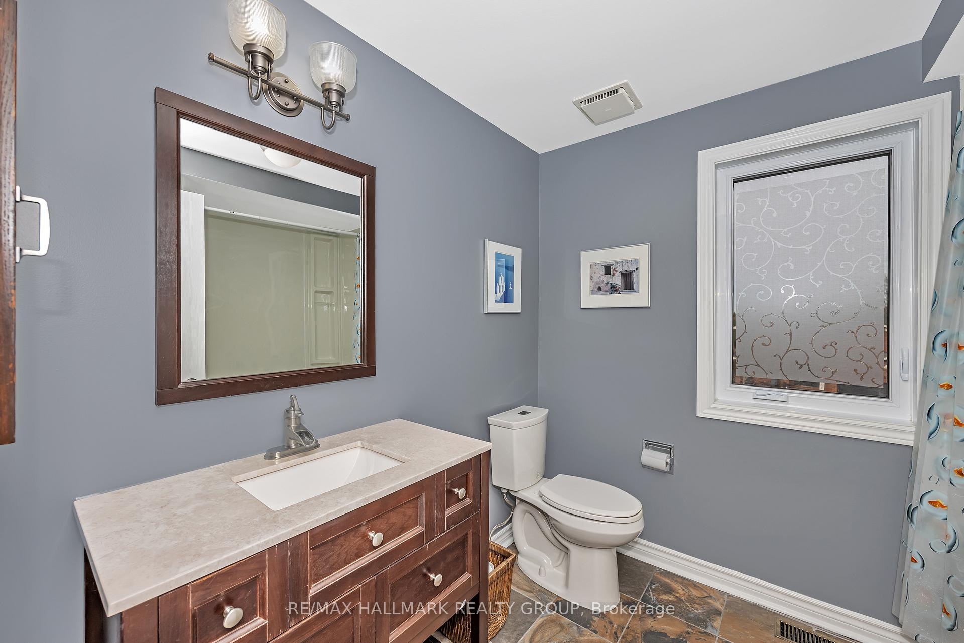Photo 32 of 1814 Thornecrest Street, Ottawa, Chapel Hill — HOMEH