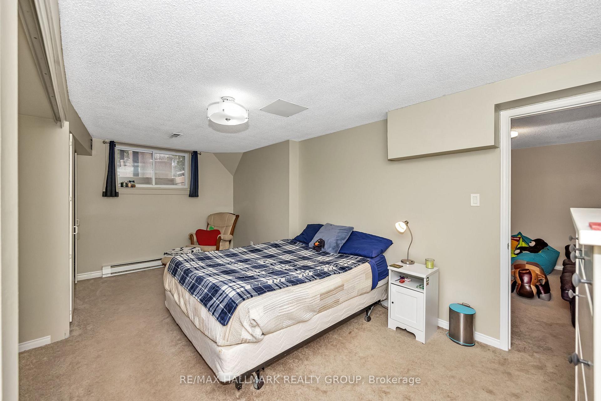 Photo 40 of 1814 Thornecrest Street, Ottawa, Chapel Hill — HOMEH