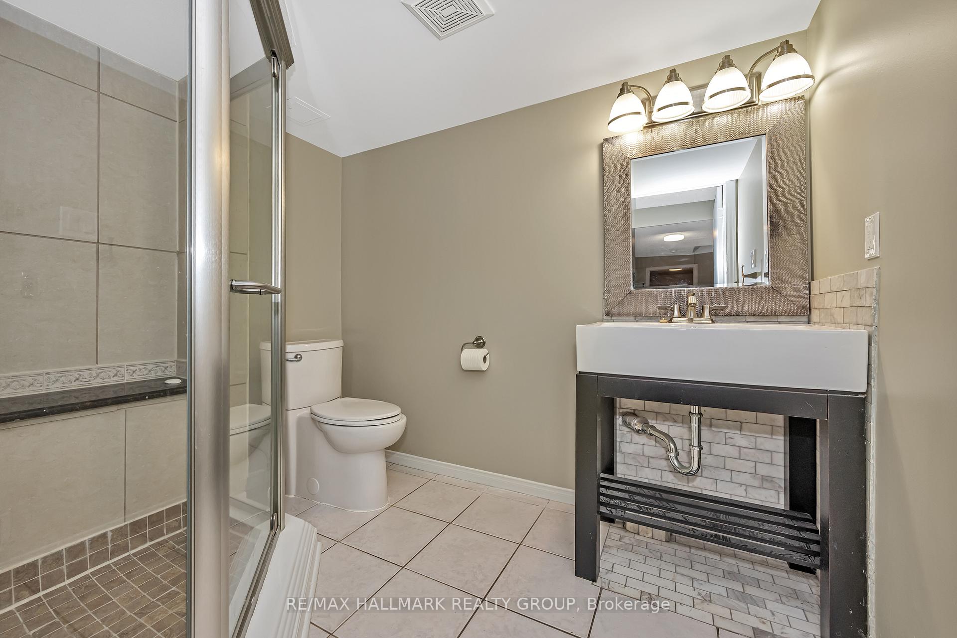 Photo 41 of 1814 Thornecrest Street, Ottawa, Chapel Hill — HOMEH