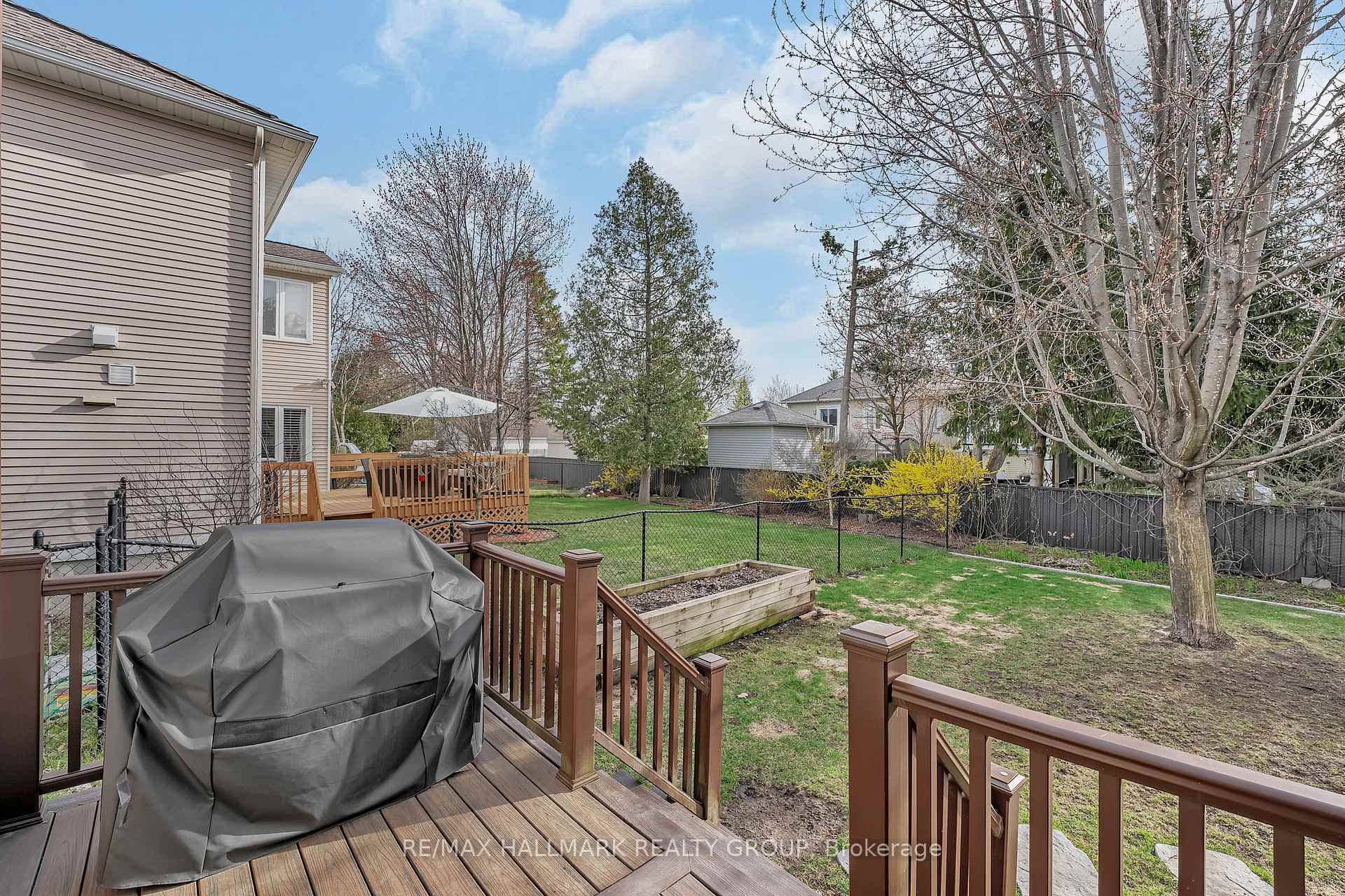 Photo 47 of 1814 Thornecrest Street, Ottawa, Chapel Hill — HOMEH
