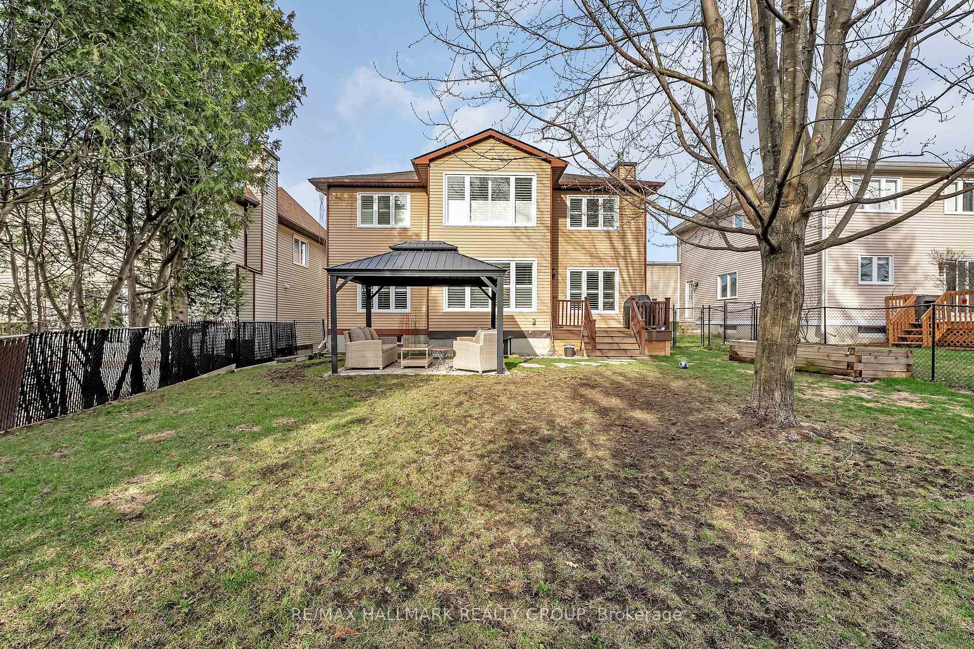 Photo 48 of 1814 Thornecrest Street, Ottawa, Chapel Hill — HOMEH