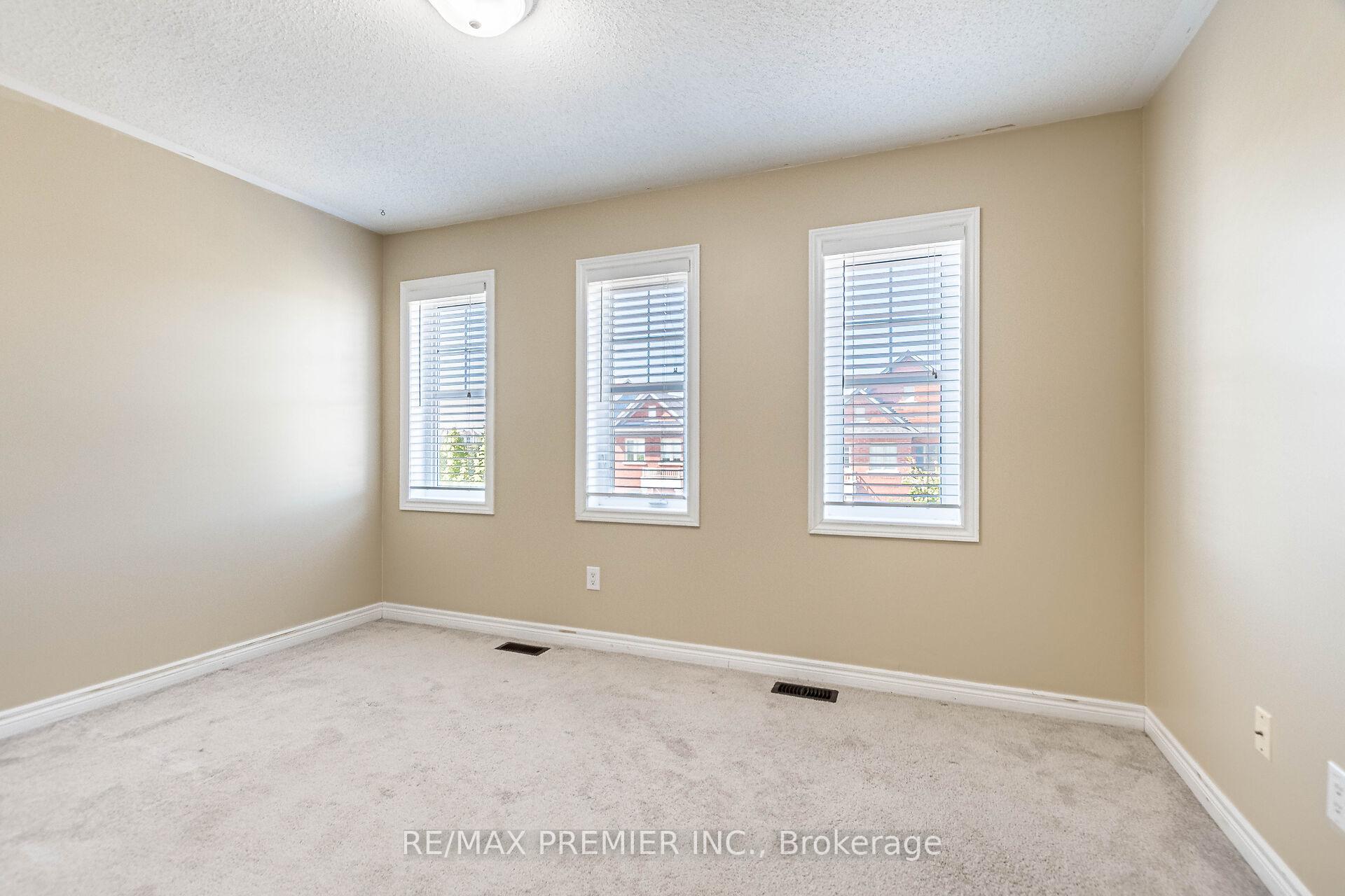Photo 10 of 595 Grant Way, Milton, Scott — HOMEH