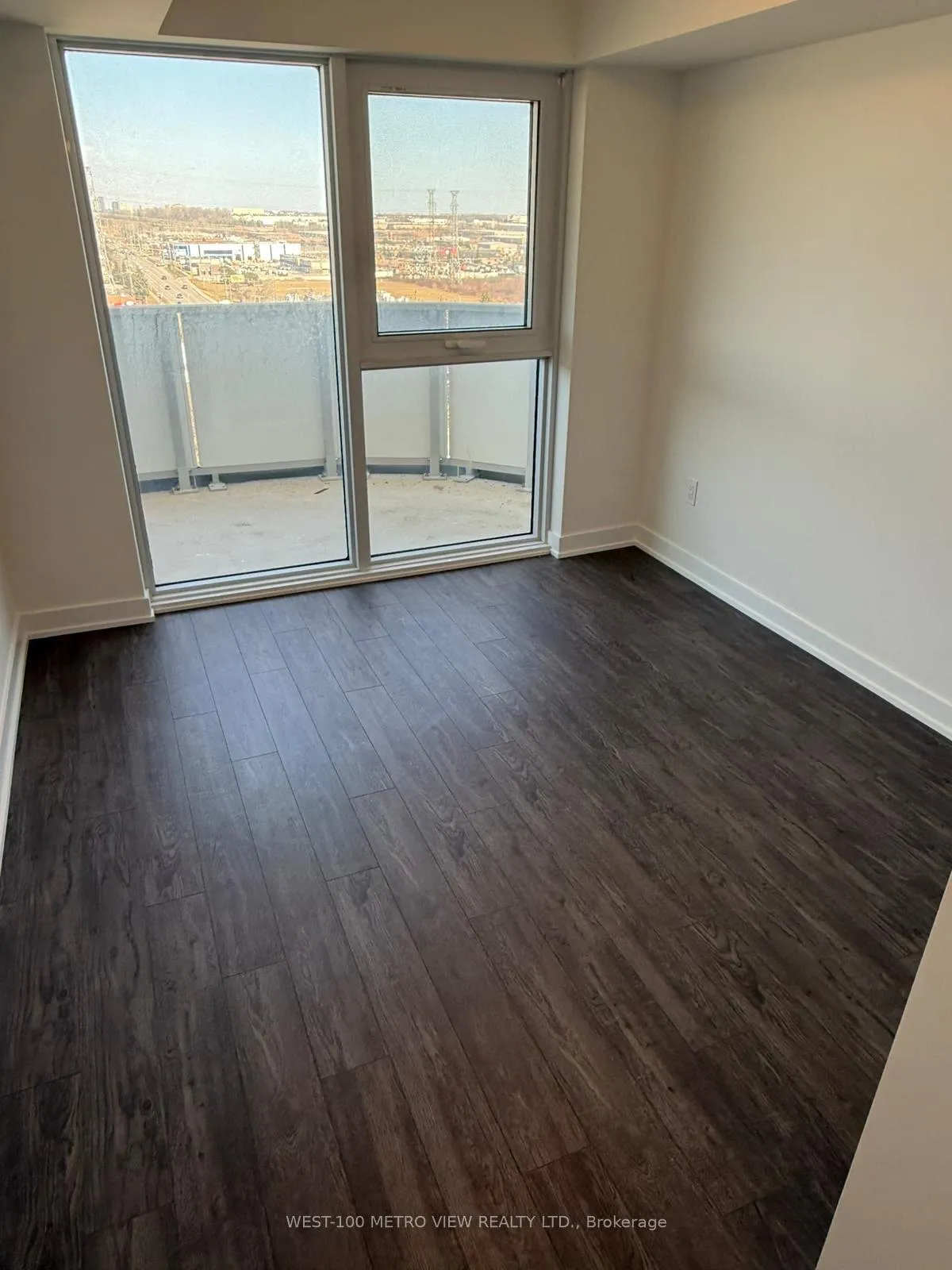 Photo 6 of Unit 1104, 1010 Sandy Beach Road, Pickering, Bay Ridges — HOMEH