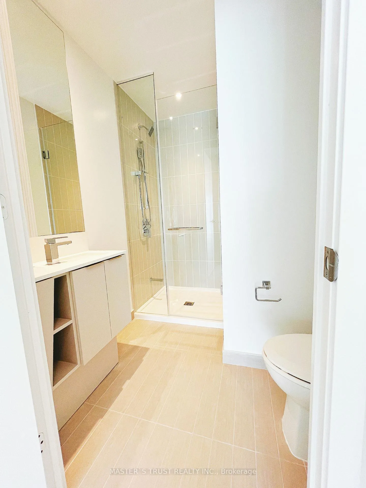 Photo 9 of Unit 2205, 3900 Confederation Parkway, Mississauga, City Centre — HOMEH