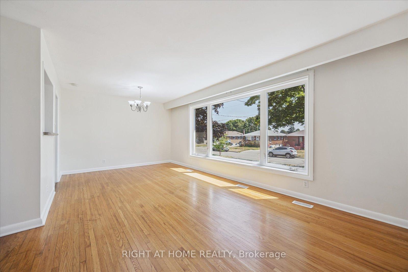 Photo 5 of 1328 Scugog Avenue, Oshawa, Lakeview — HOMEH