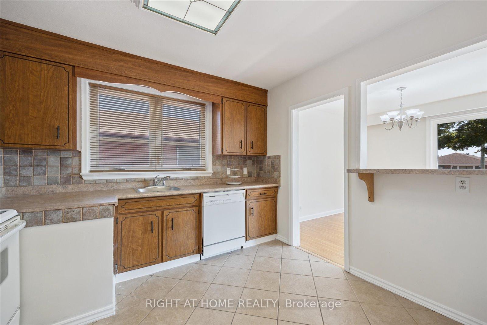 Photo 12 of 1328 Scugog Avenue, Oshawa, Lakeview — HOMEH