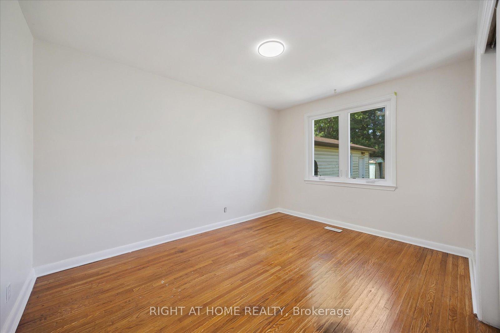 Photo 13 of 1328 Scugog Avenue, Oshawa, Lakeview — HOMEH