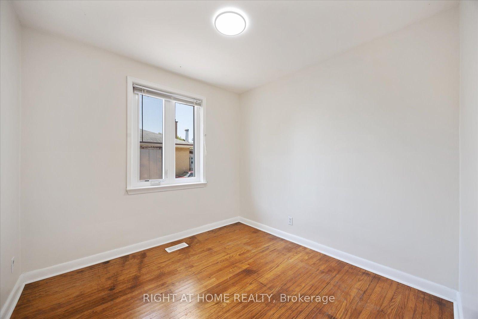 Photo 18 of 1328 Scugog Avenue, Oshawa, Lakeview — HOMEH
