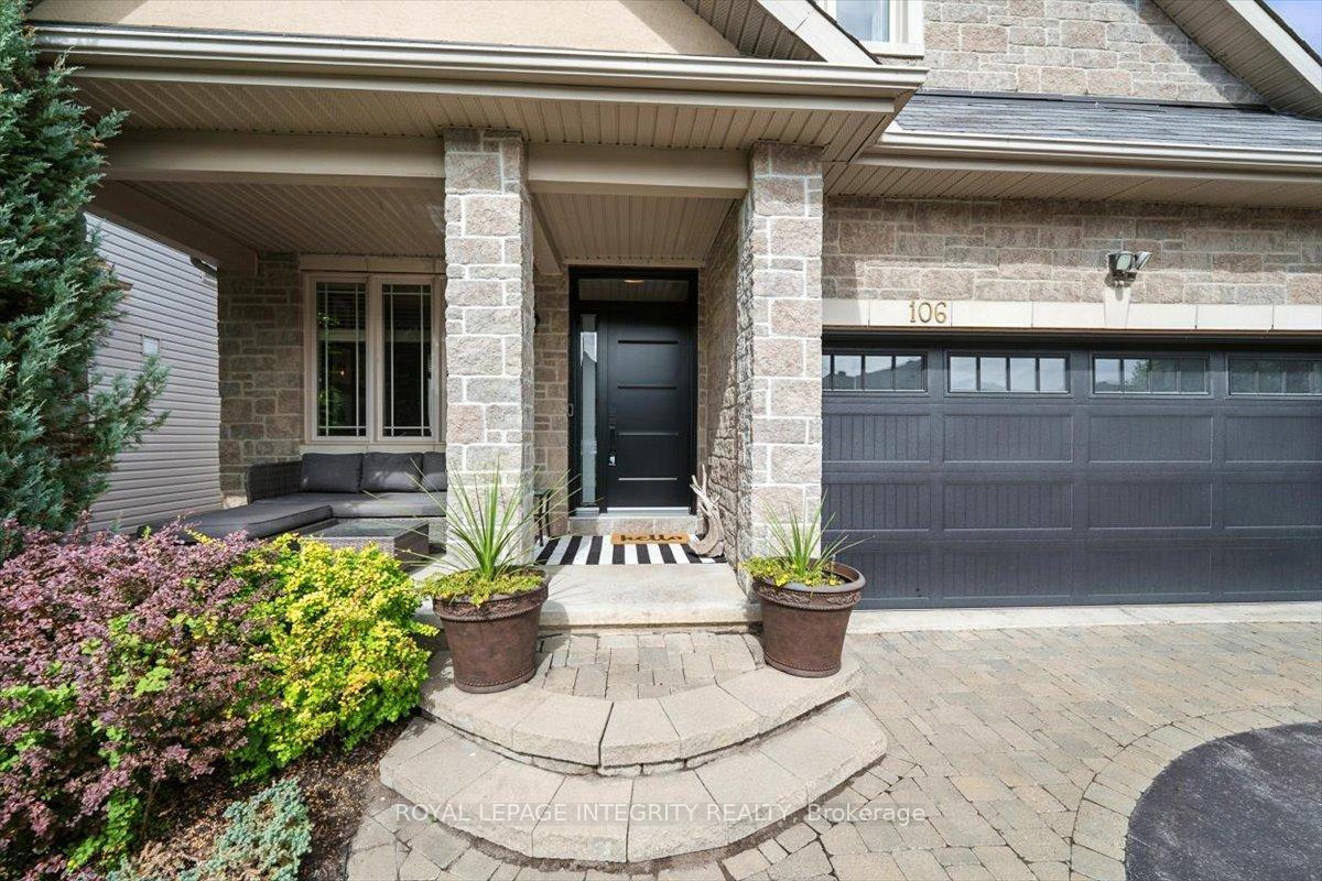 Photo 4 of 106 Trail Side Circle, Ottawa, Springridge/East Village — HOMEH