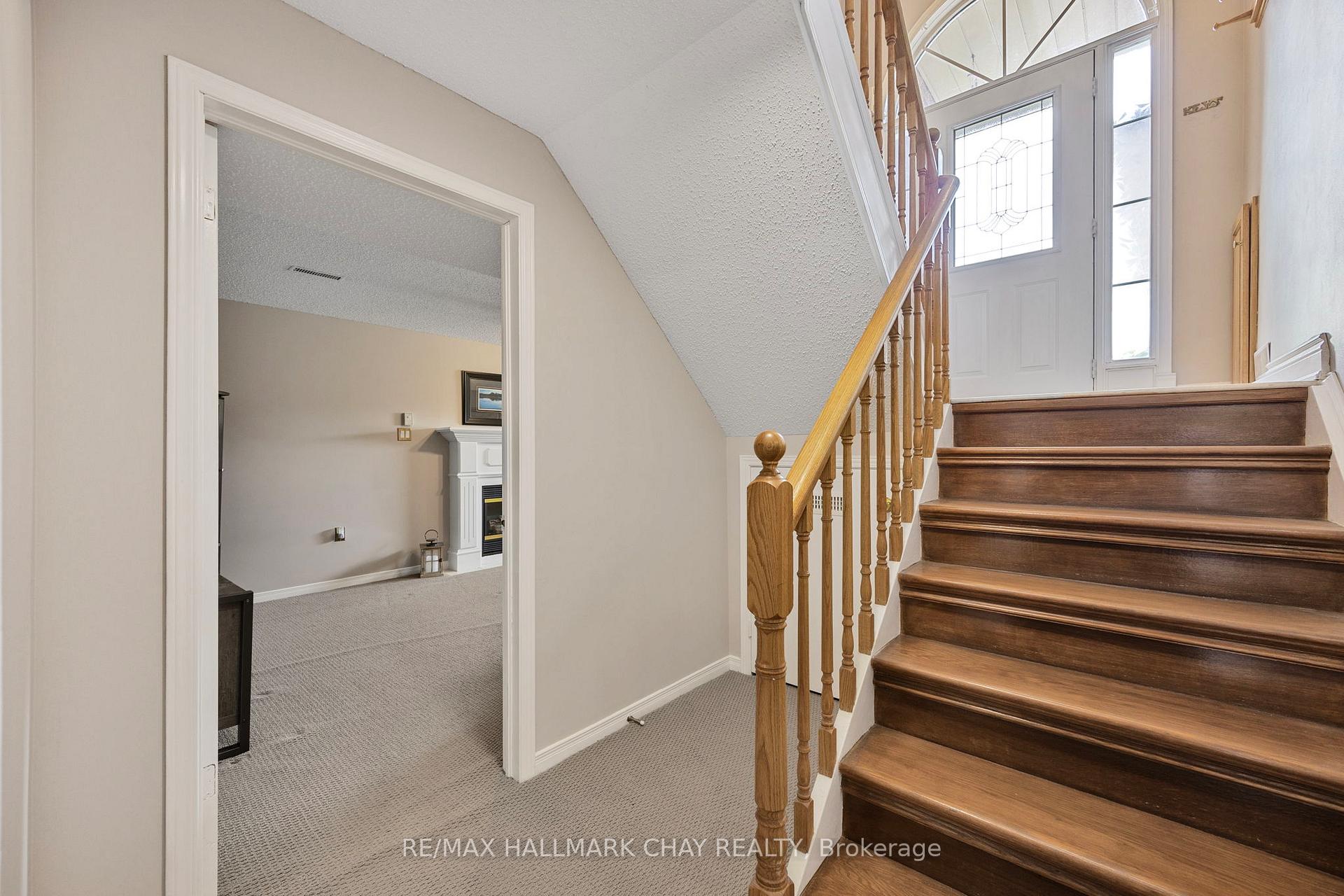 Photo 23 of 41 Carter Crescent, Orillia — HOMEH