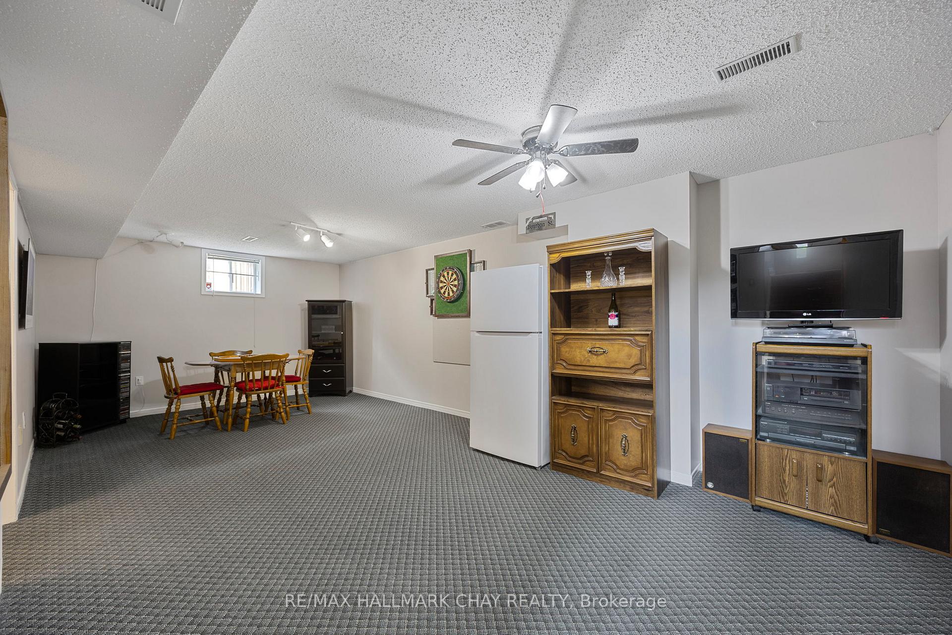 Photo 27 of 41 Carter Crescent, Orillia — HOMEH