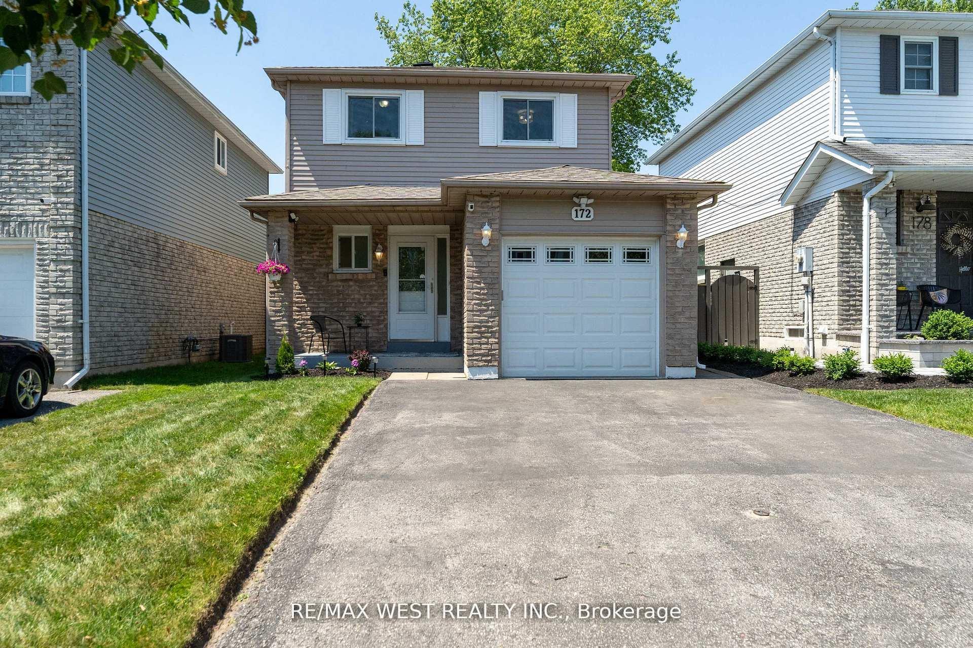 Photo 2 of 172 Lichen Crescent, Oshawa, McLaughlin — HOMEH