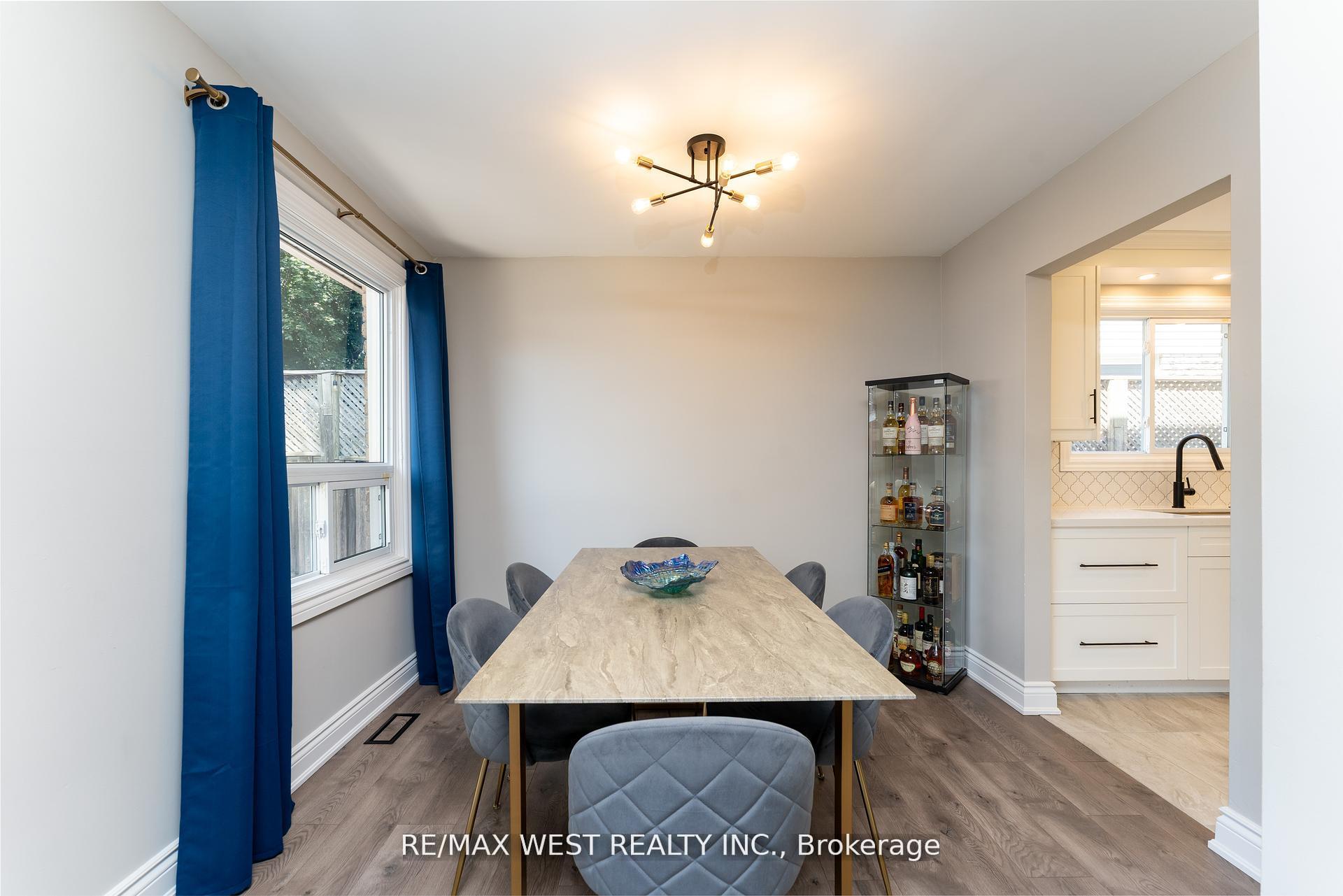 Photo 10 of 172 Lichen Crescent, Oshawa, McLaughlin — HOMEH