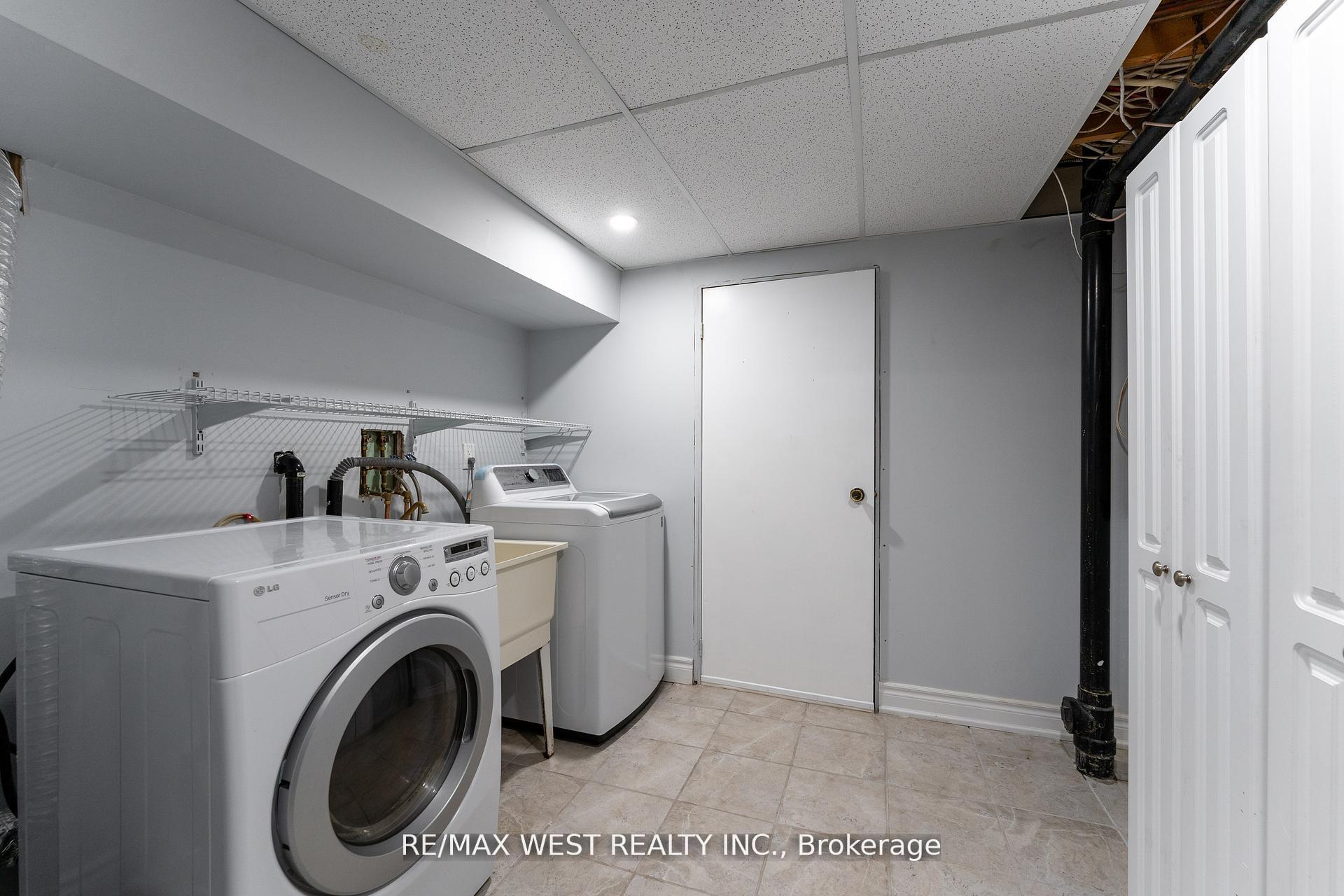 Photo 21 of 172 Lichen Crescent, Oshawa, McLaughlin — HOMEH
