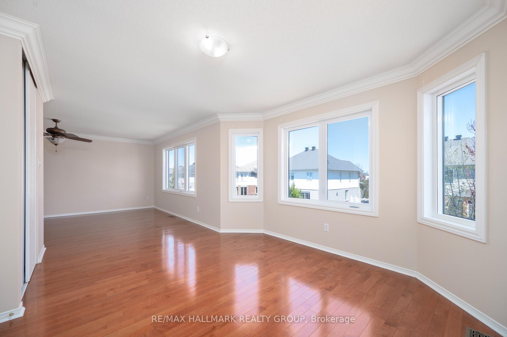 Photo 20 of 2031 Silver Pines Crescent, Ottawa, Chapel Hill South - Orleans Village — HOMEH