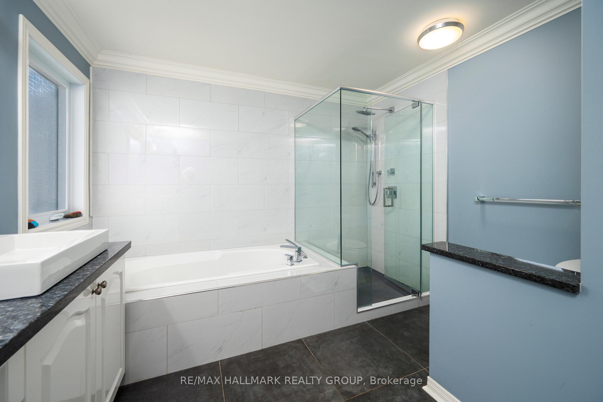 Photo 23 of 2031 Silver Pines Crescent, Ottawa, Chapel Hill South - Orleans Village — HOMEH