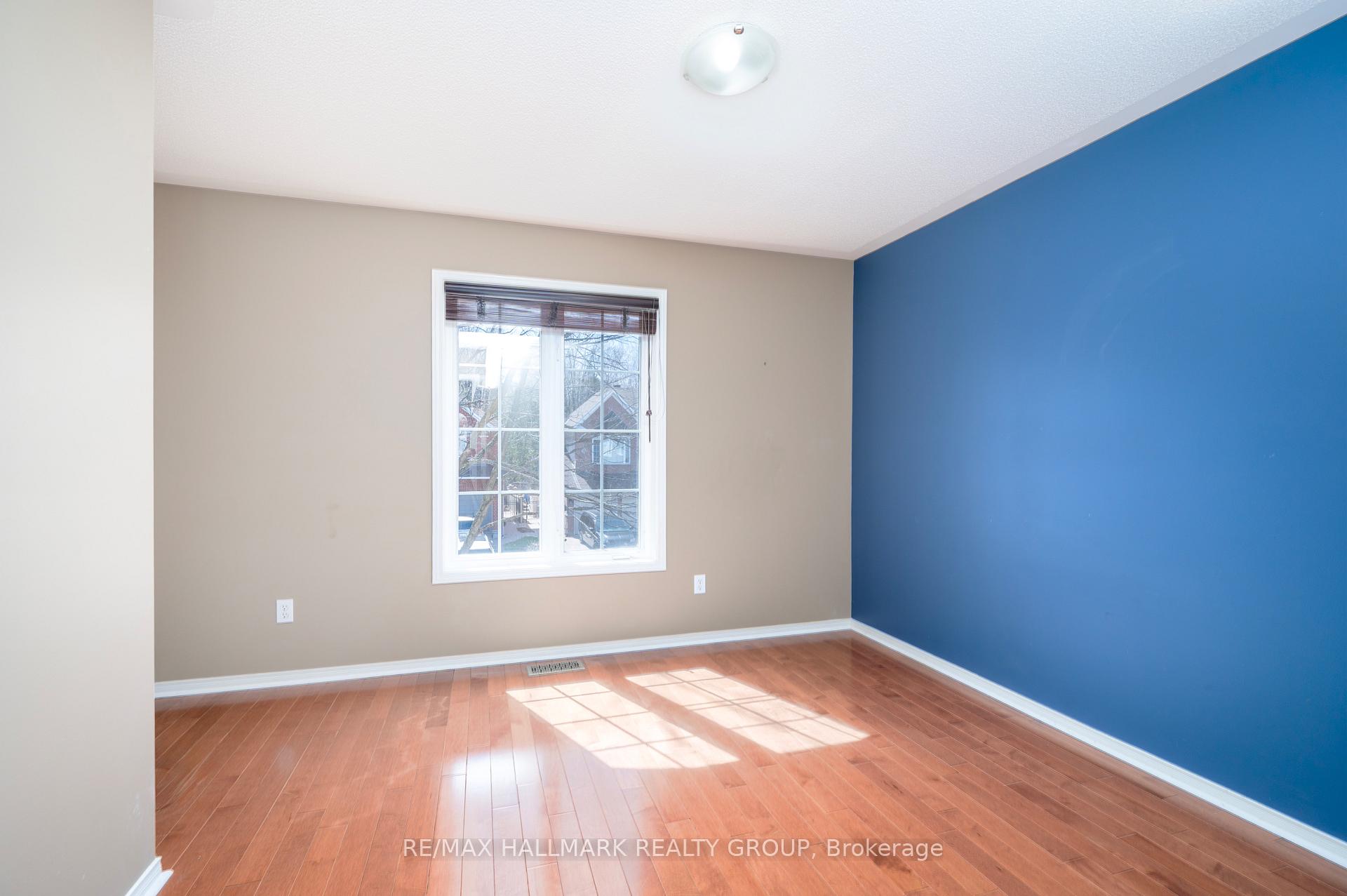 Photo 29 of 2031 Silver Pines Crescent, Ottawa, Chapel Hill South - Orleans Village — HOMEH