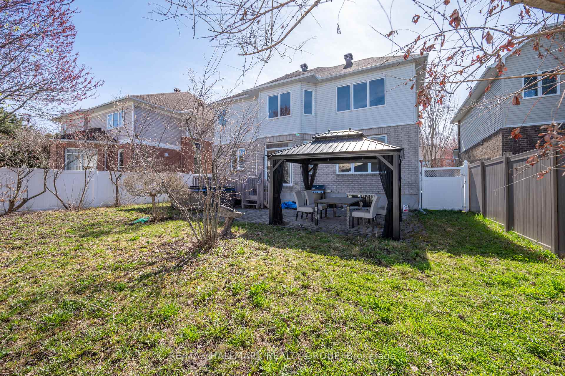 Photo 44 of 2031 Silver Pines Crescent, Ottawa, Chapel Hill South - Orleans Village — HOMEH