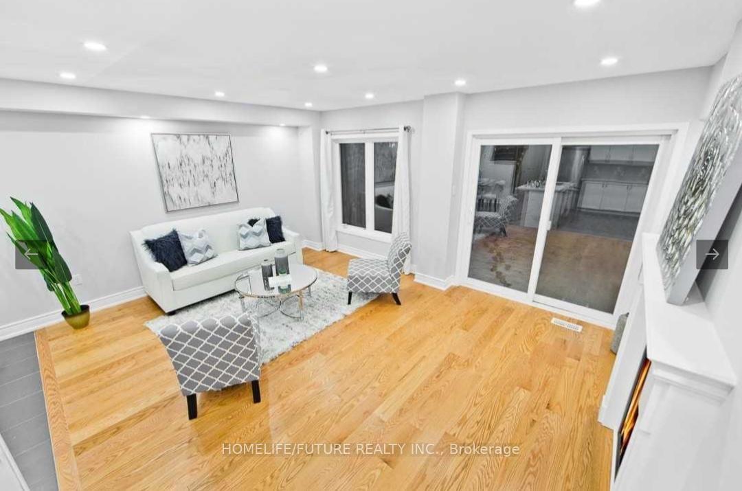 Photo 3 of 202 Cosgrove Drive, Oshawa, Windfields — HOMEH