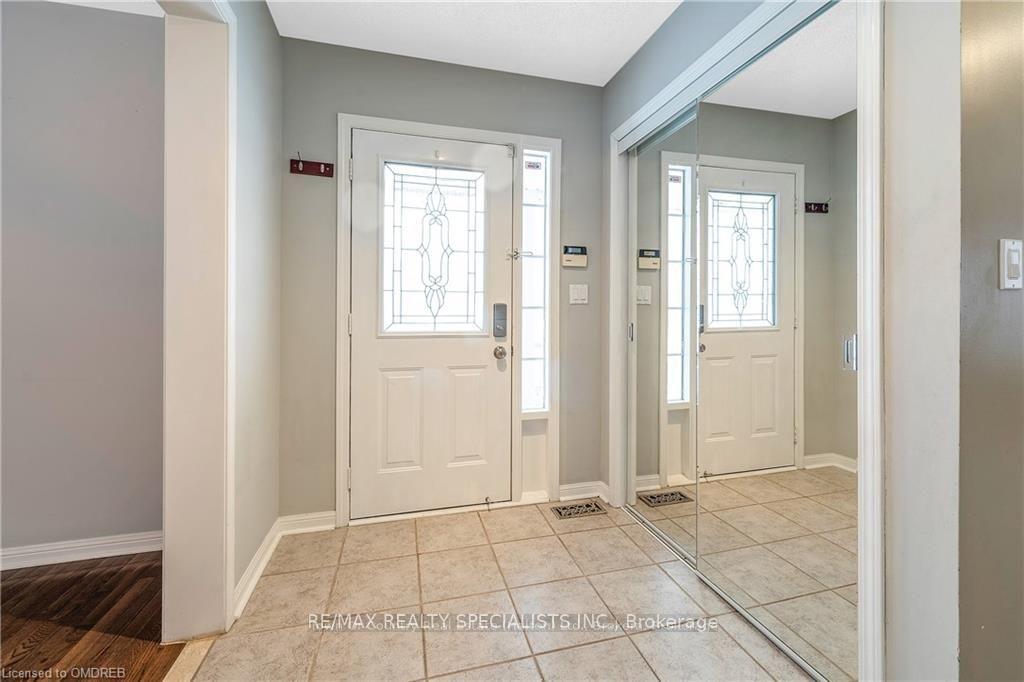 Photo 4 of Unit Upper, 516 Kearns Drive, Milton, Clarke — HOMEH