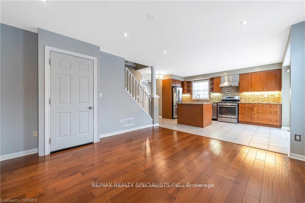 Photo 7 of Unit Upper, 516 Kearns Drive, Milton, Clarke — HOMEH