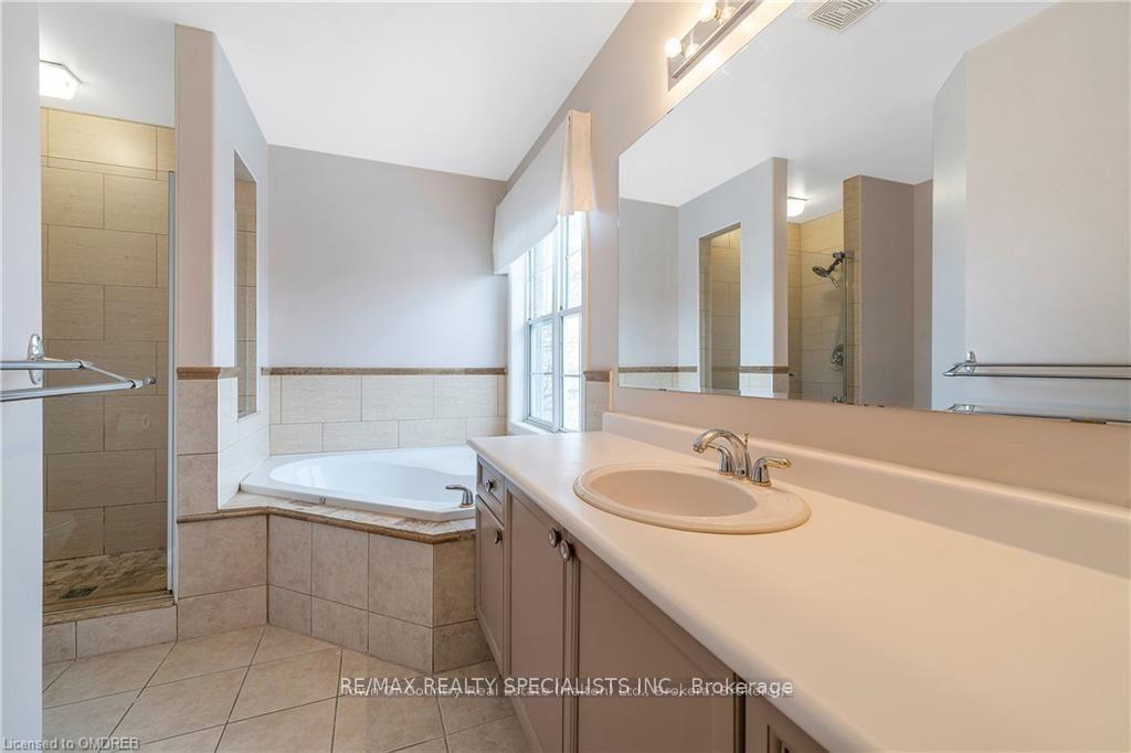 Photo 17 of Unit Upper, 516 Kearns Drive, Milton, Clarke — HOMEH
