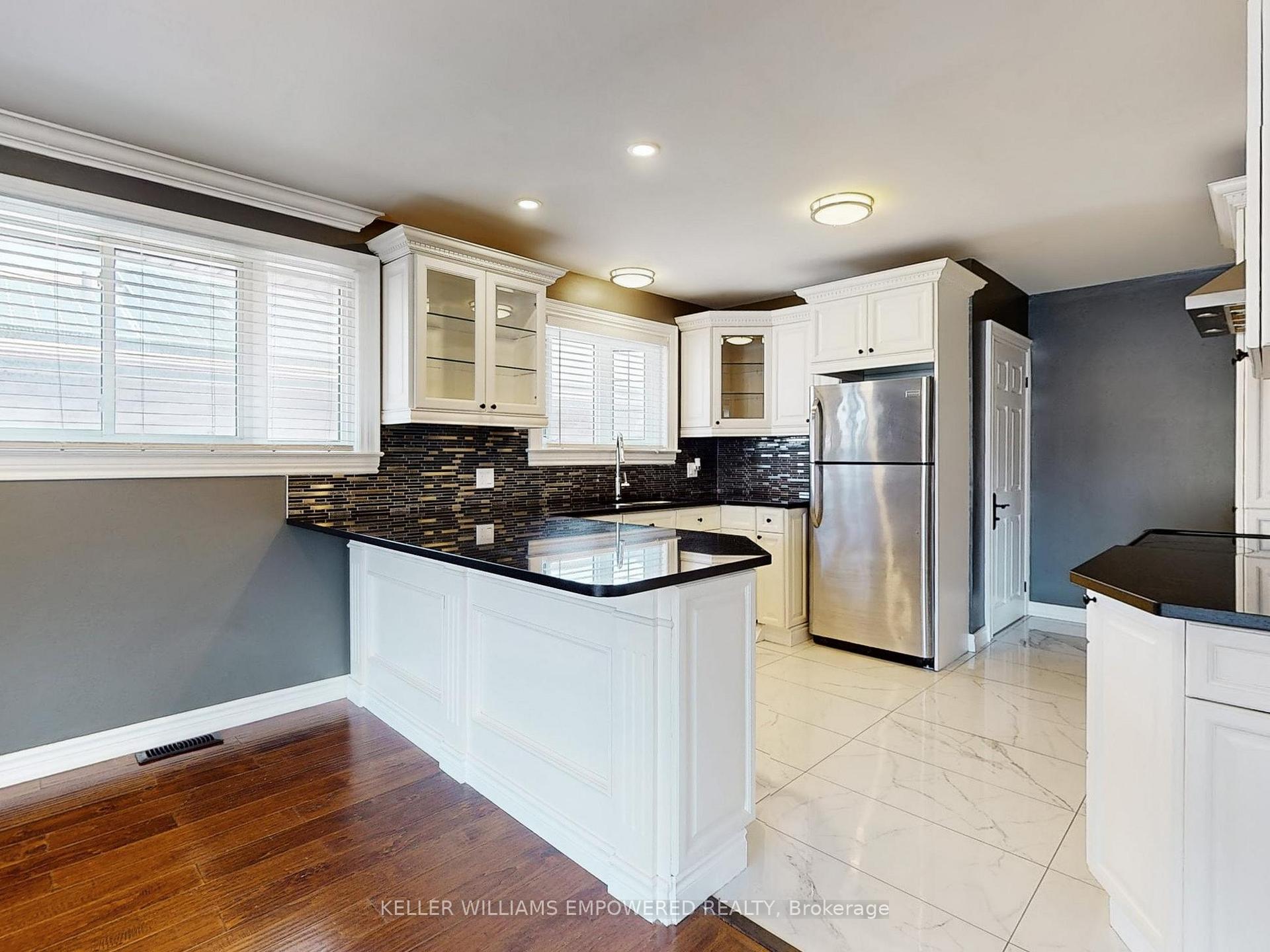 Photo 3 of 361 Windsor Street, Oshawa, Donevan — HOMEH