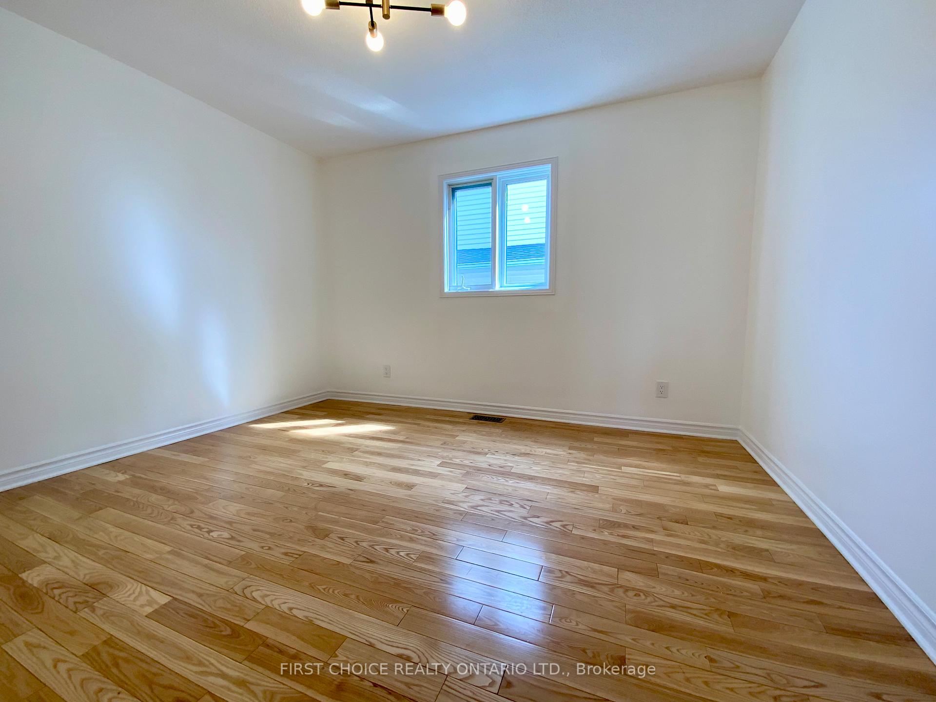 Photo 15 of 6336 Loire Drive, Ottawa, Chateauneuf — HOMEH