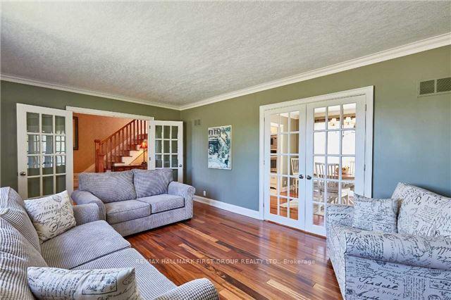Photo 8 of 24 Rossland Road E, Oshawa, Centennial — HOMEH