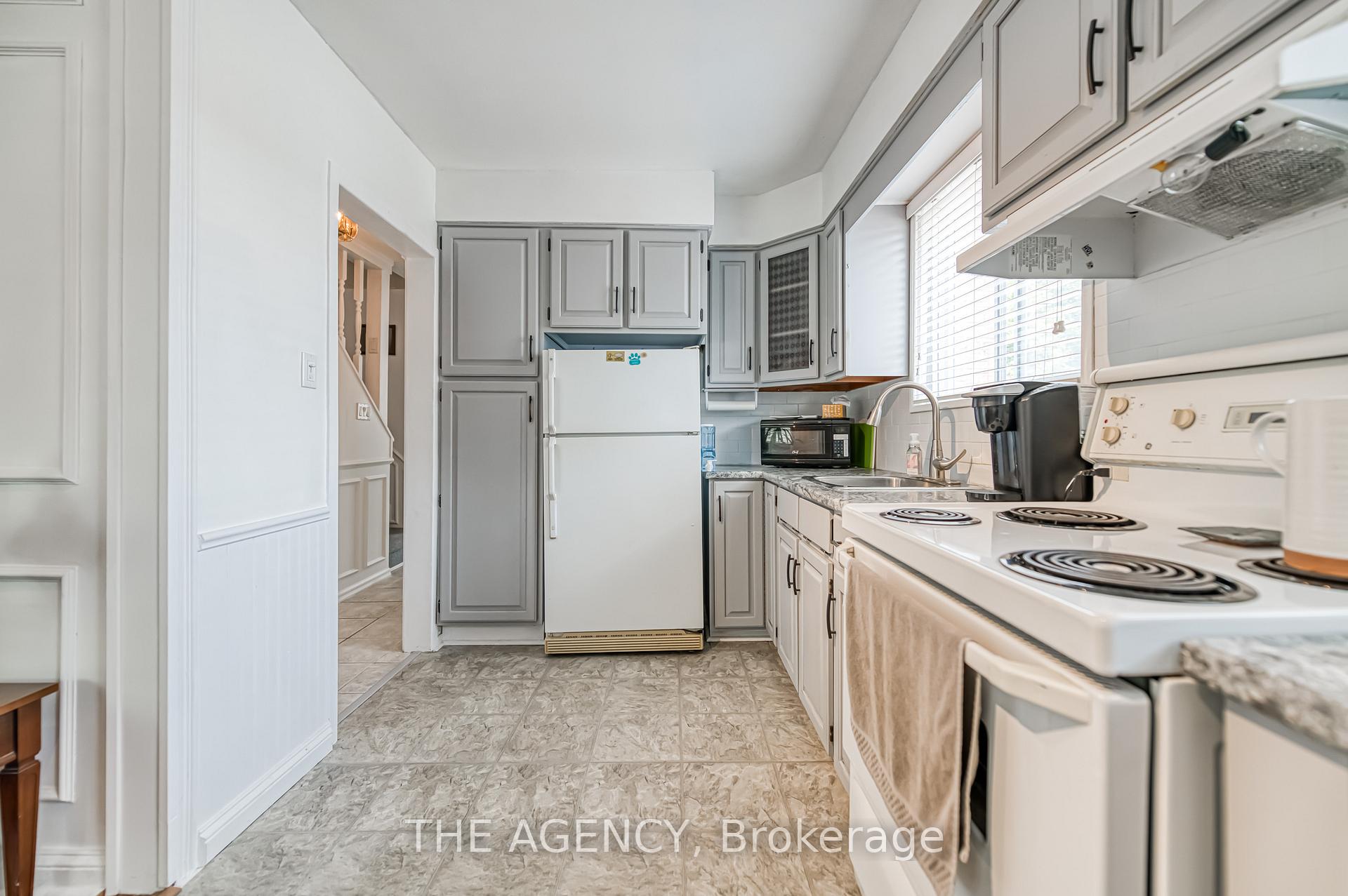 Photo 9 of 80 Kawartha Avenue, Oshawa, Lakeview — HOMEH