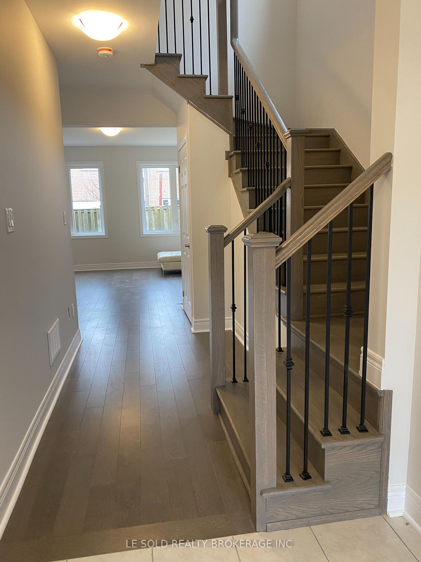 Photo 2 of Unit Upper, 246 Larkin Avenue, Markham, Markham Village — HOMEH