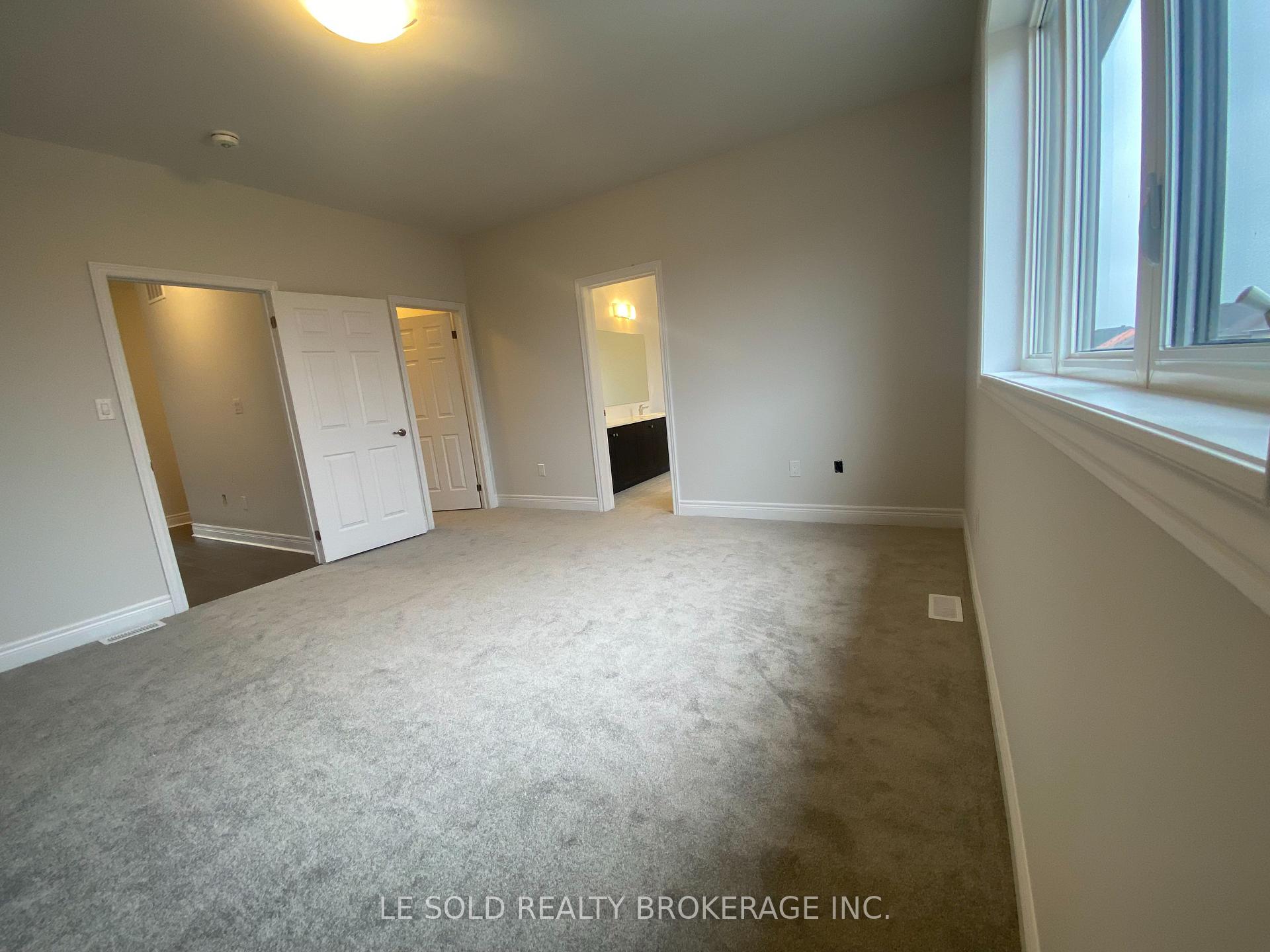 Photo 4 of Unit Upper, 246 Larkin Avenue, Markham, Markham Village — HOMEH