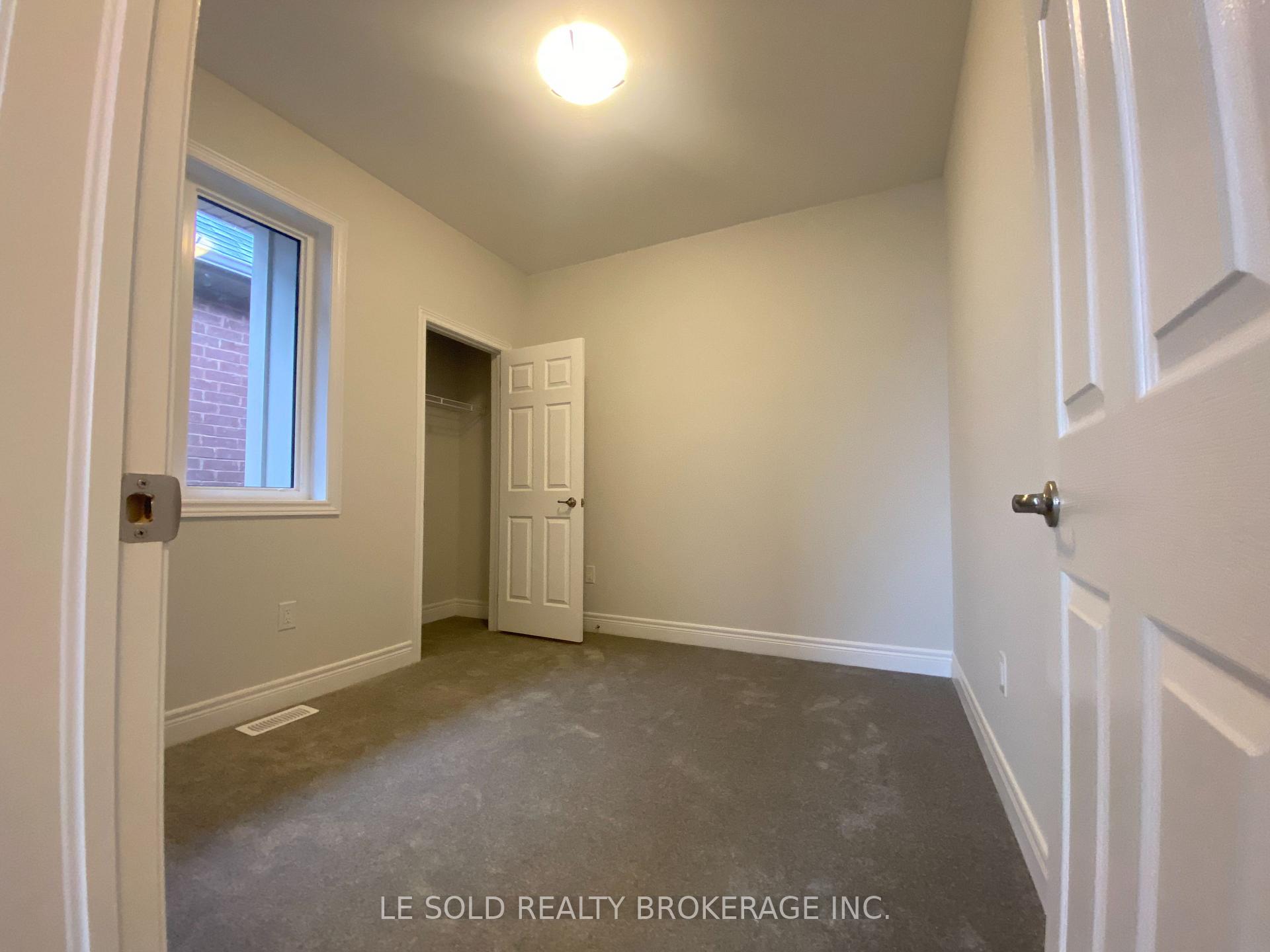 Photo 6 of Unit Upper, 246 Larkin Avenue, Markham, Markham Village — HOMEH