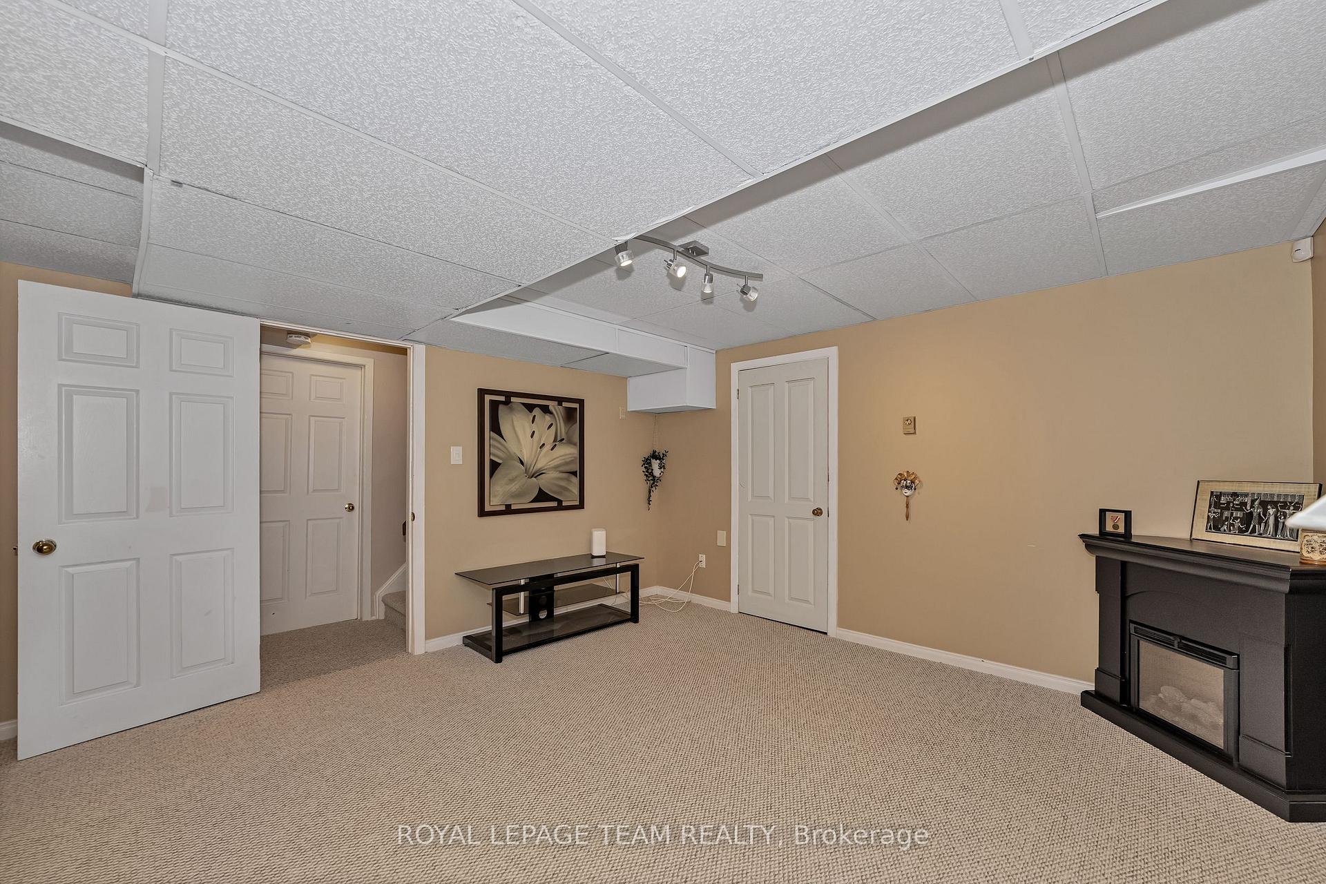 Photo 29 of 1863 Windflower Way, Ottawa, Chapel Hill — HOMEH