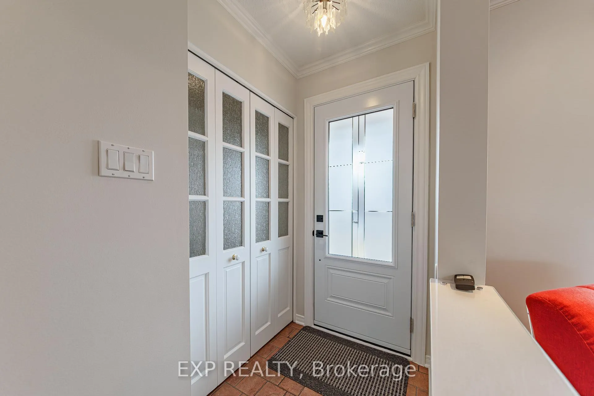 Photo 4 of 1381 Pebble Road, Ottawa, South Keys — HOMEH