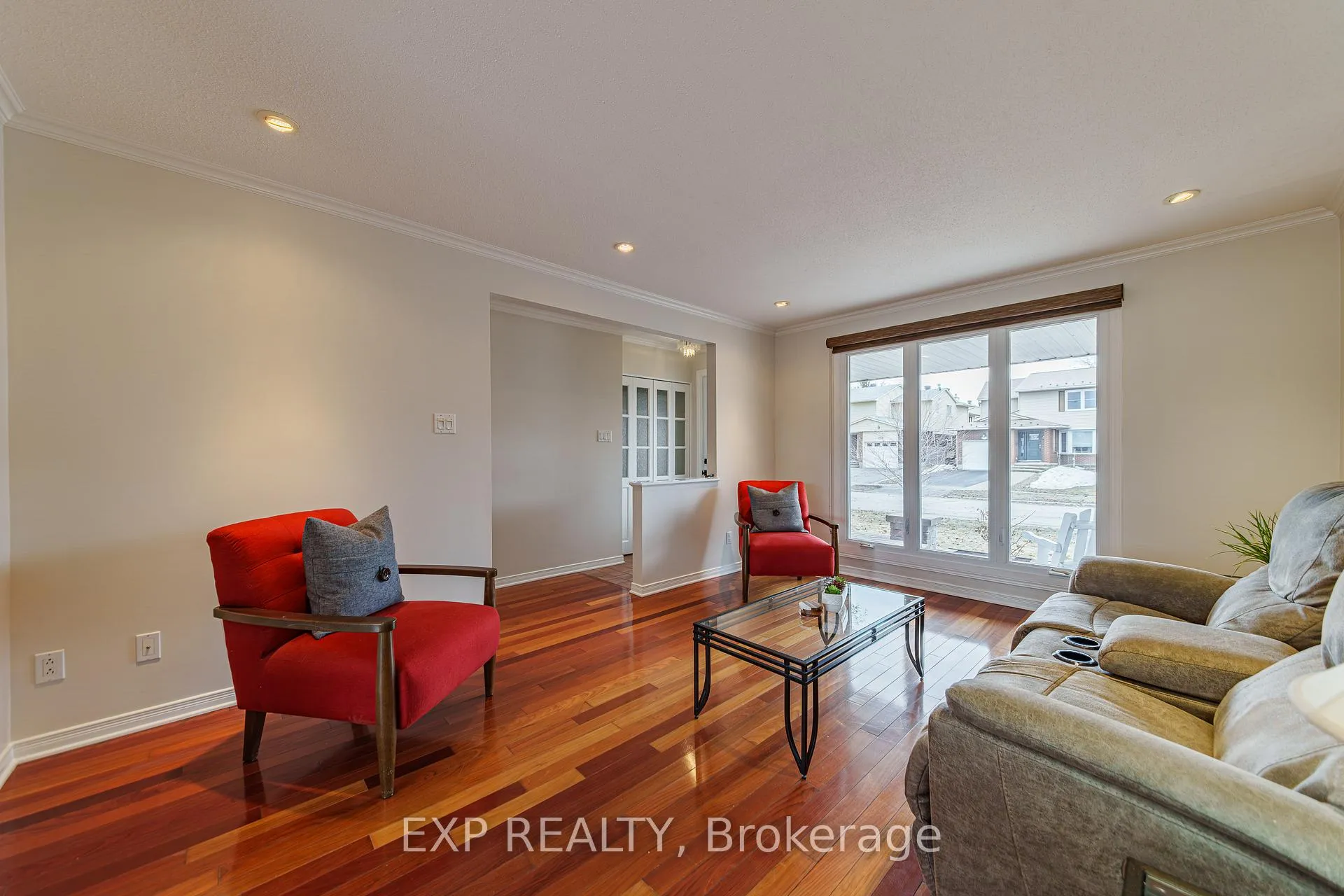 Photo 8 of 1381 Pebble Road, Ottawa, South Keys — HOMEH