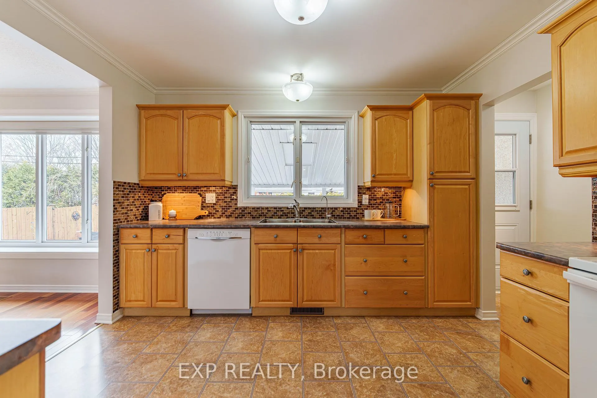 Photo 13 of 1381 Pebble Road, Ottawa, South Keys — HOMEH
