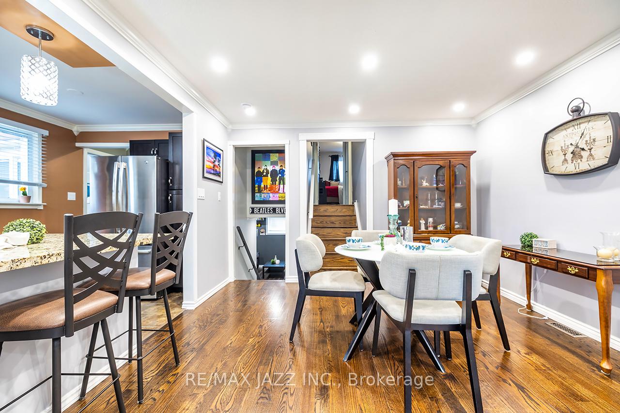 Photo 9 of 657 Dorchester Drive, Oshawa, Vanier — HOMEH