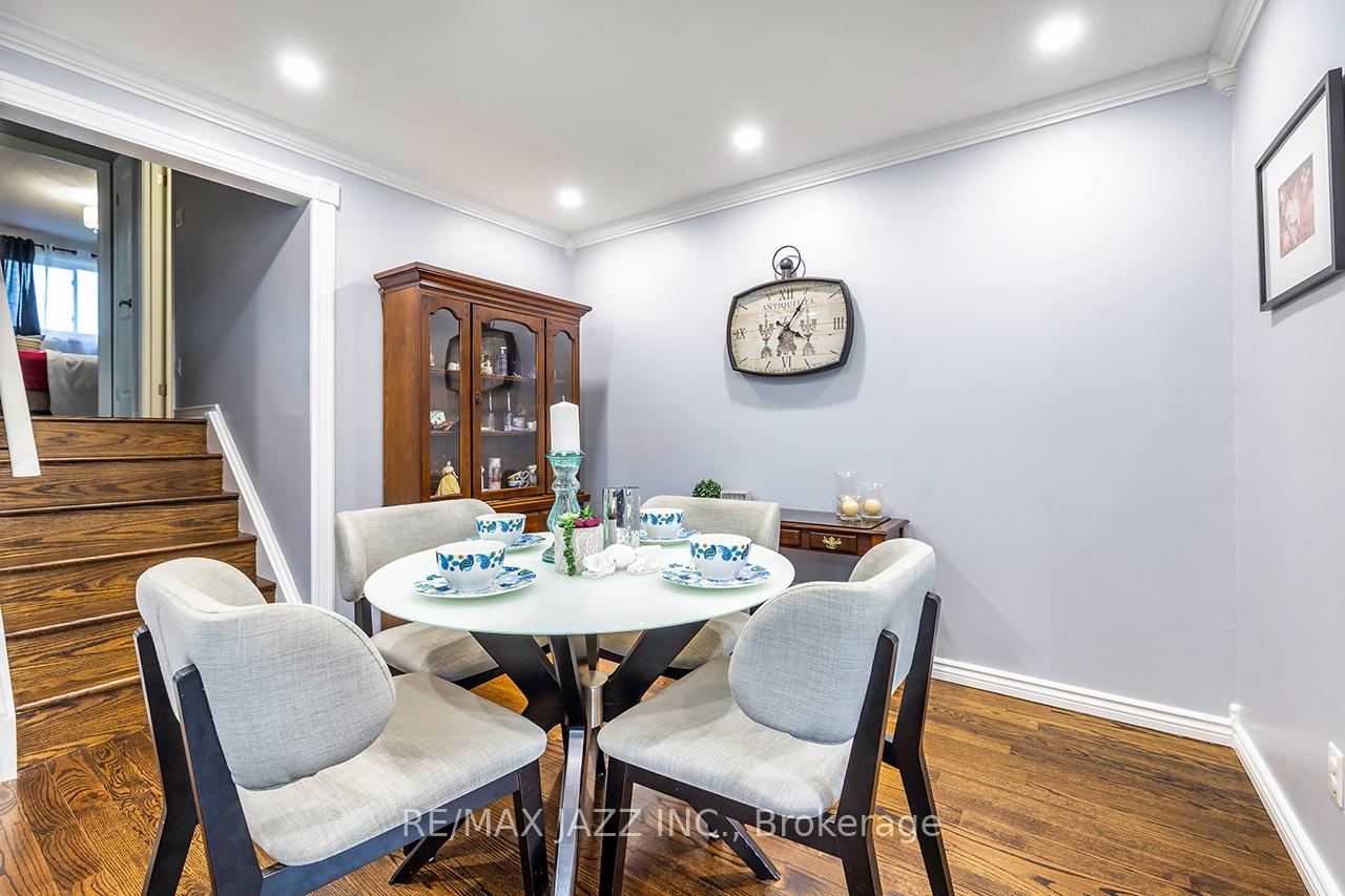 Photo 10 of 657 Dorchester Drive, Oshawa, Vanier — HOMEH