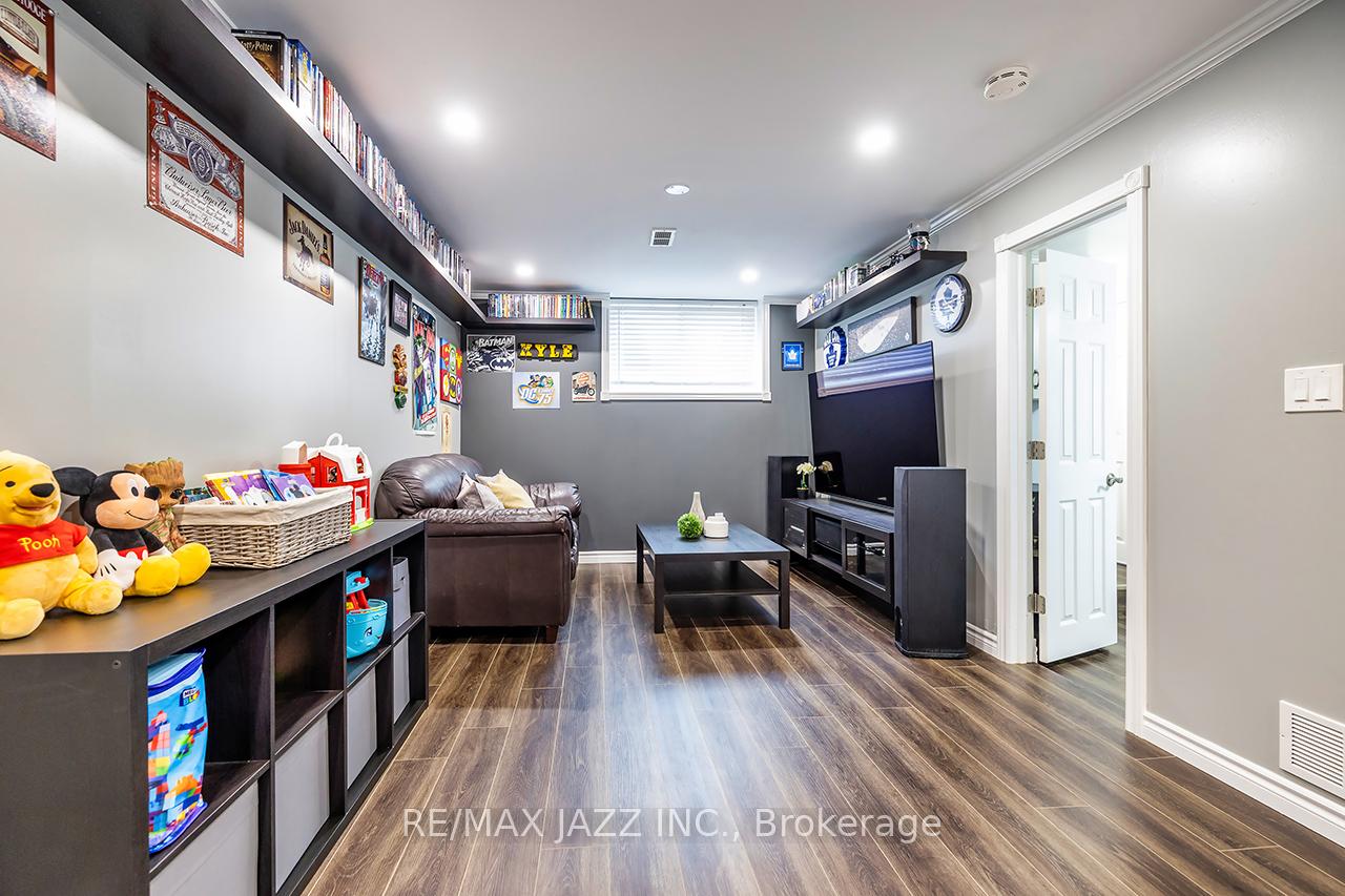 Photo 30 of 657 Dorchester Drive, Oshawa, Vanier — HOMEH