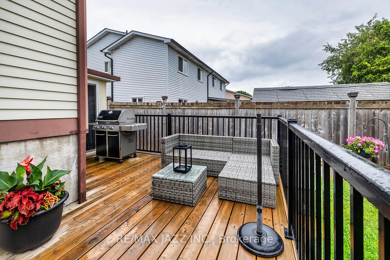Photo 44 of 657 Dorchester Drive, Oshawa, Vanier — HOMEH